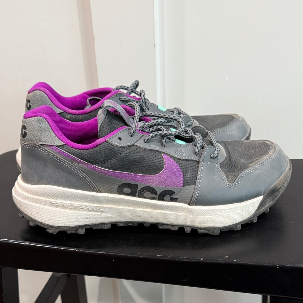 Nike ACG Women's Gray and Purple Athletic Shoes size 7.5